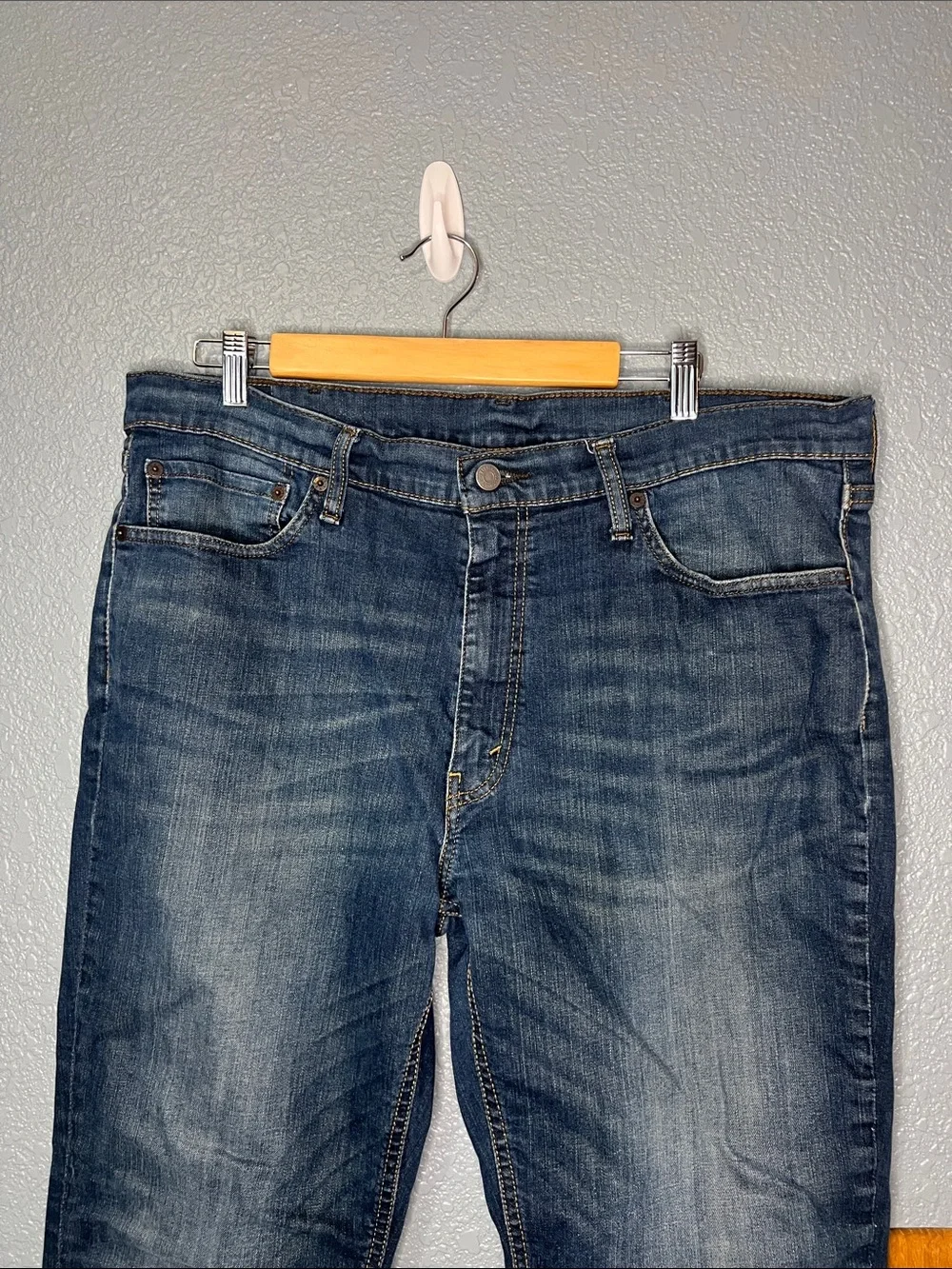 Levi's 541 Men's Jeans Blue 38x30 Dark Wash Denim 5-Pocket Cotton Blend
